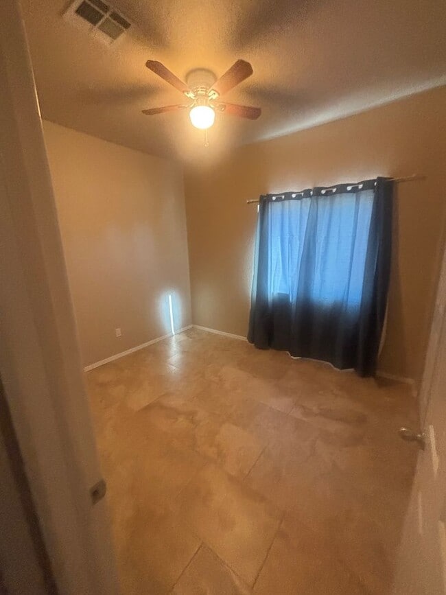 Building Photo - Charming 3 bedroom/2 bathroom Home located in Las Cruces