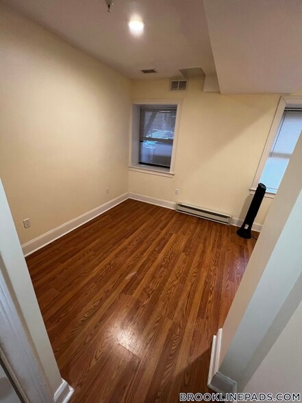 Building Photo - 1203 Beacon St