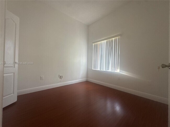 Building Photo - 21485 SW 90th Pl