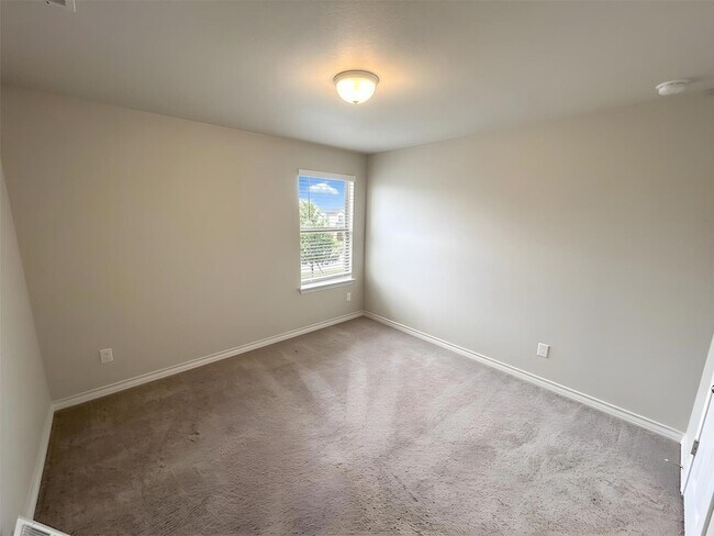 Building Photo - 729 Aliso Trail