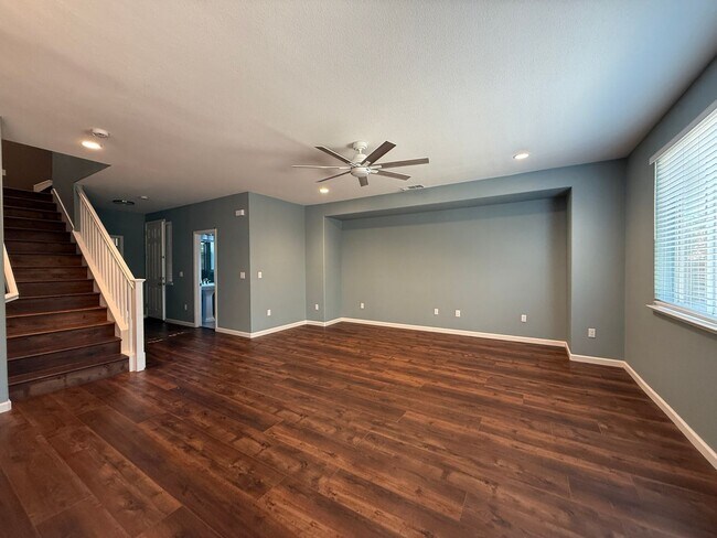 Building Photo - Completely Remodeled home in desirable Mou...