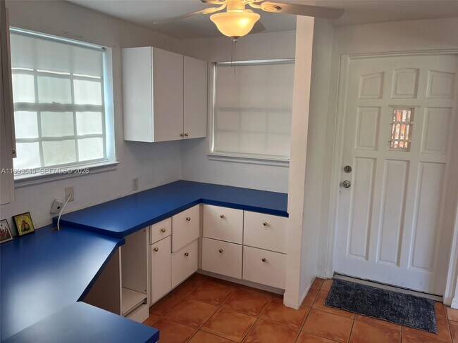 Building Photo - 1336 Piney Rd