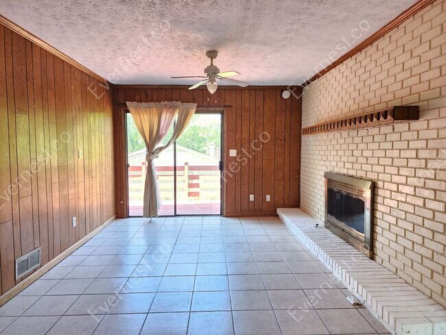 Building Photo - 1529 Winchester Trail