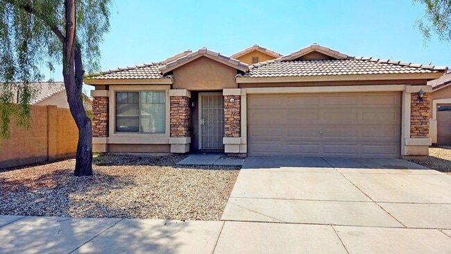 Primary Photo - Upgraded 4 Bedroom 2 Bath in Grayson Square!
