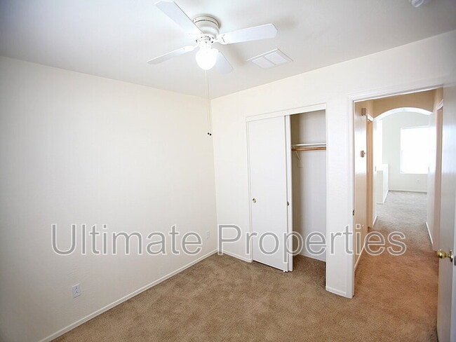 Building Photo - 25754 W Siesta Way