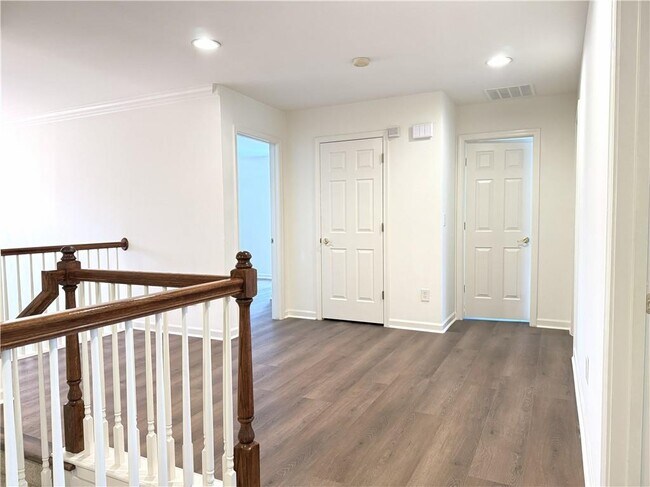 Building Photo - 3240 Bentbill Crossing