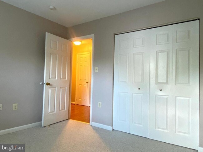 Building Photo - 7684 Green Garland Dr