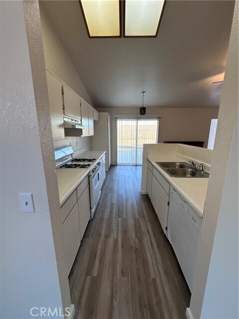 Building Photo - 11209 Desert Rose Dr