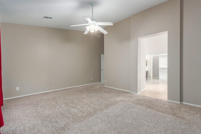 Building Photo - 2206 W Fawn Dr