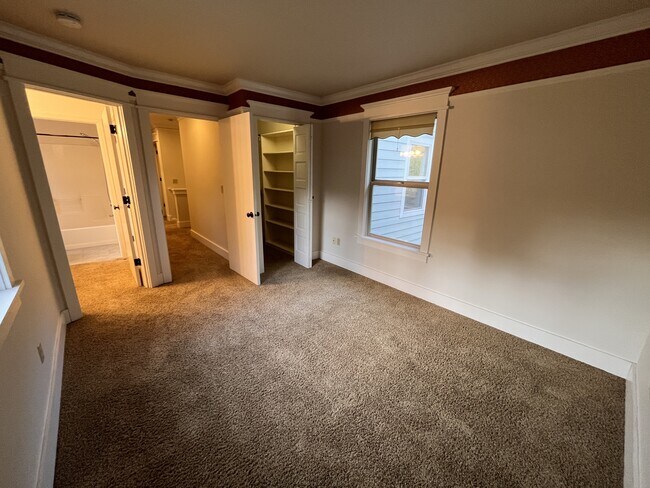 Building Photo - 243 S Palatine Hill Rd