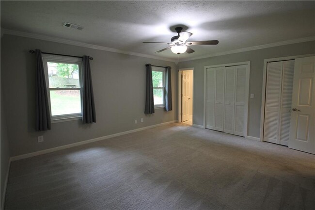 Building Photo - 238 Amour Way SW