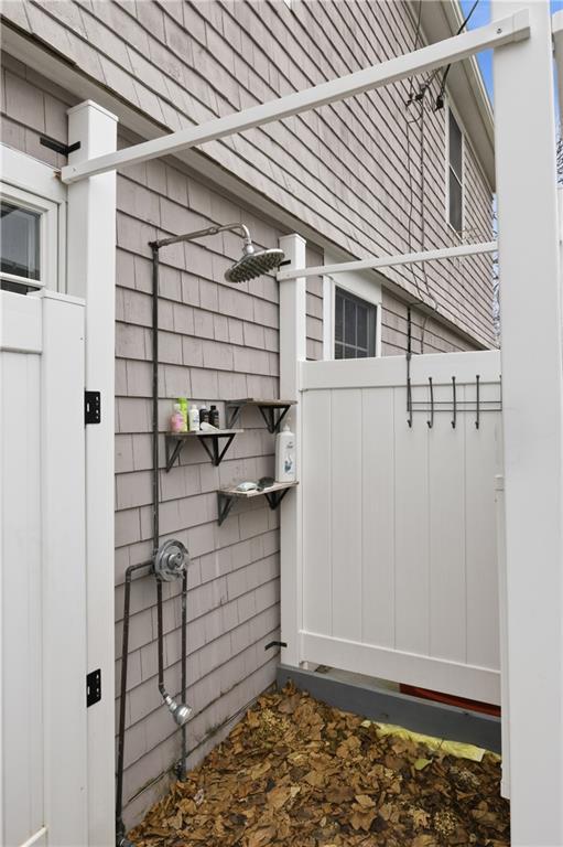 Building Photo - 72 Seascape Ave