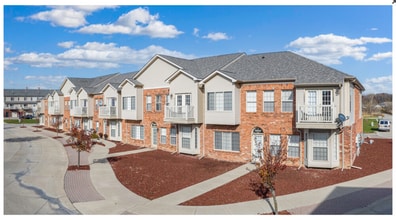 Building Photo - 14194 Webster Dr