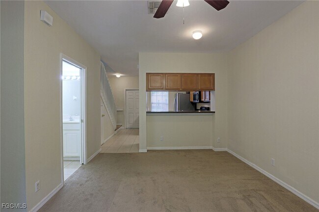 Building Photo - 8205 Pacific Beach Dr