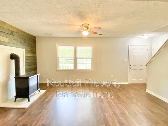 Building Photo - 5187 Oak Creek Cir