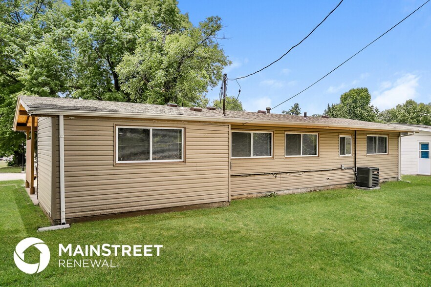 Building Photo - 1731 Nashua Dr