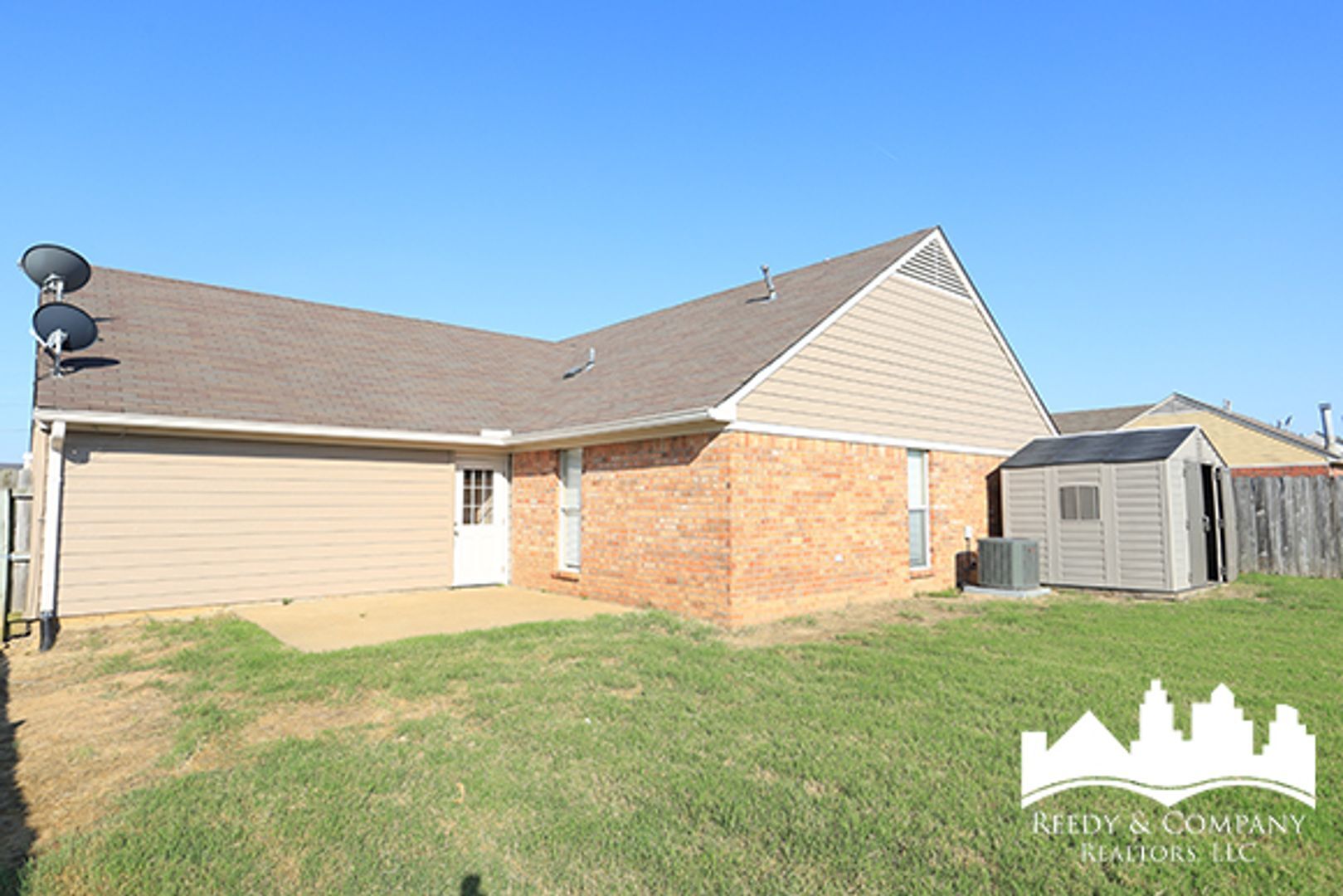 Building Photo - 6318 Magnolia Lakes Dr