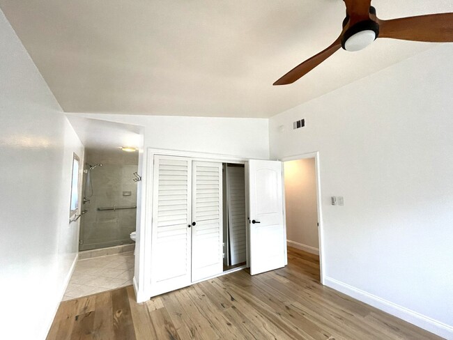 Building Photo - 4 bedroom updated West Torrance home