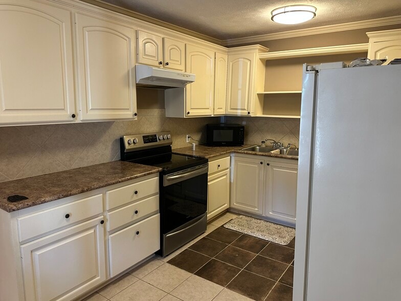 Building Photo - 1101 Monroe St