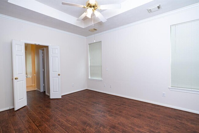 Building Photo - 1626 Maryvale Dr