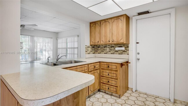 Building Photo - 5102 NW 53rd St