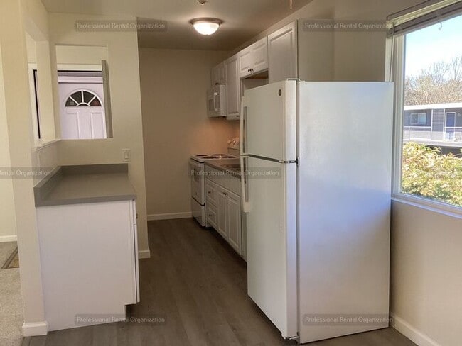 Building Photo - Newly remodeled 1 bedroom minutes from downtown