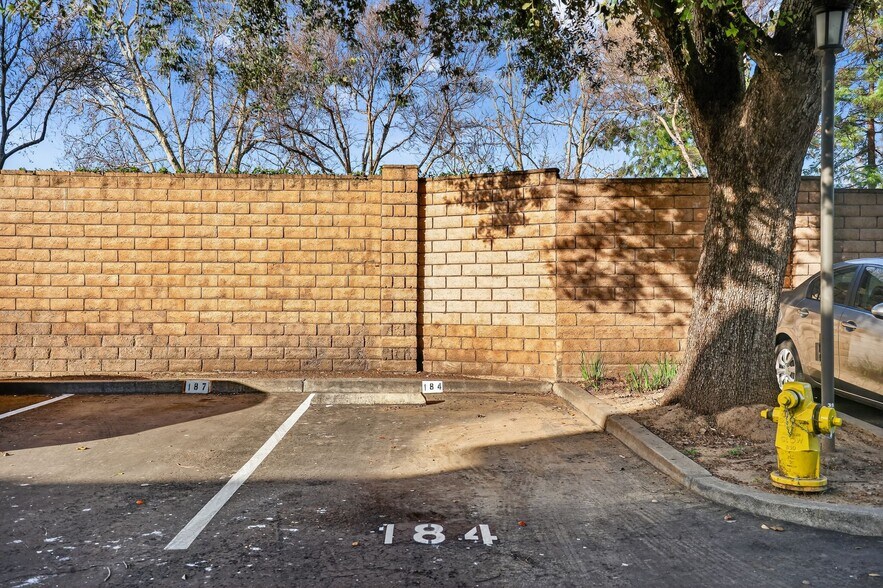 Building Photo - 2381 Archwood Ln