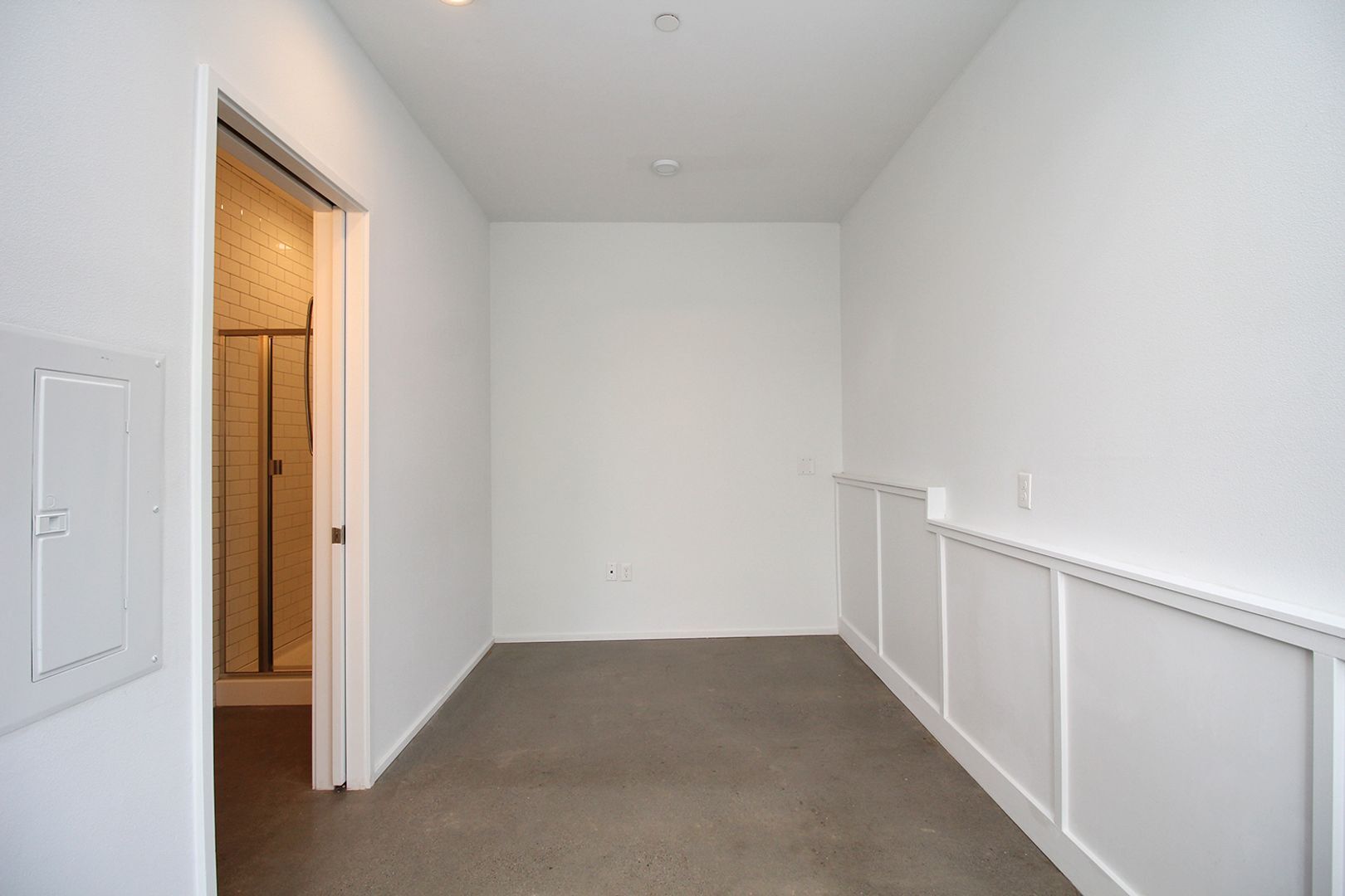 Building Photo - 1611 N Rosa Parks Way