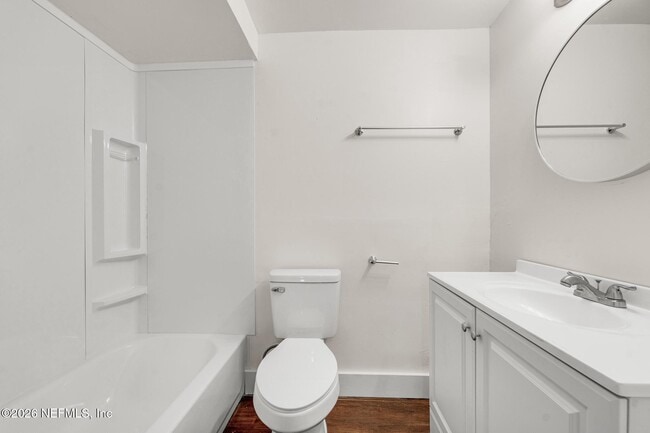 Building Photo - 557 W 62nd St