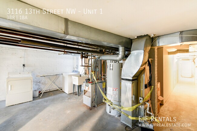 Building Photo - 3116 13th St NW