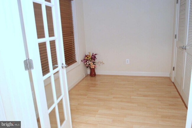 Building Photo - 623 Hurdle Mill Pl