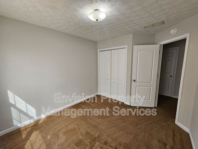 Building Photo - 678 Georgetown Ct