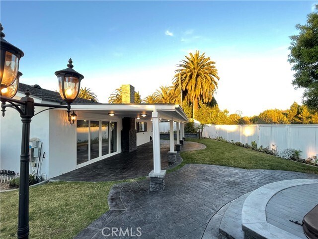 Building Photo - 6326 Villa Rosa Dr