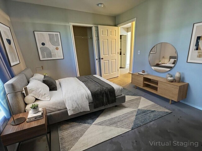 Building Photo - I Bedroom 1 Bath Apartment on Lake Taneycomo in Branson , MO