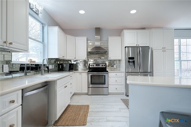 Building Photo - 30209 Oak Tree Dr
