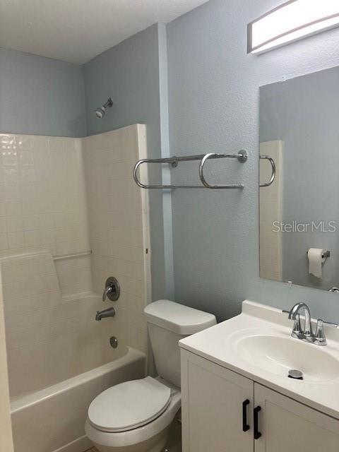 Building Photo - 6215 Gondola Dr