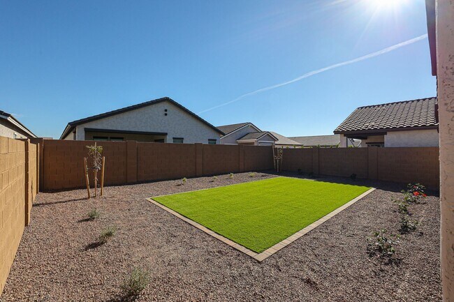 Building Photo - 4 Bedroom in Ambra Gated Community