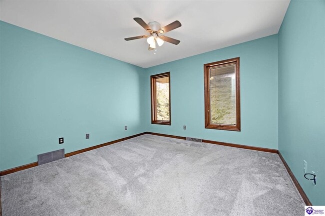 Building Photo - 306 Forest Trce