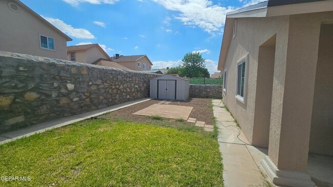 Building Photo - 12372 Tierra Canada Dr