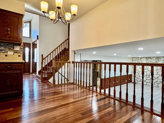 Building Photo - 8548 Bethany Ln