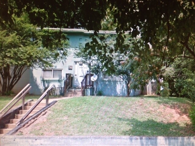 Primary Photo - 1900 Lakeview Ave