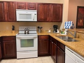 Building Photo - 8000 Tuscany Way