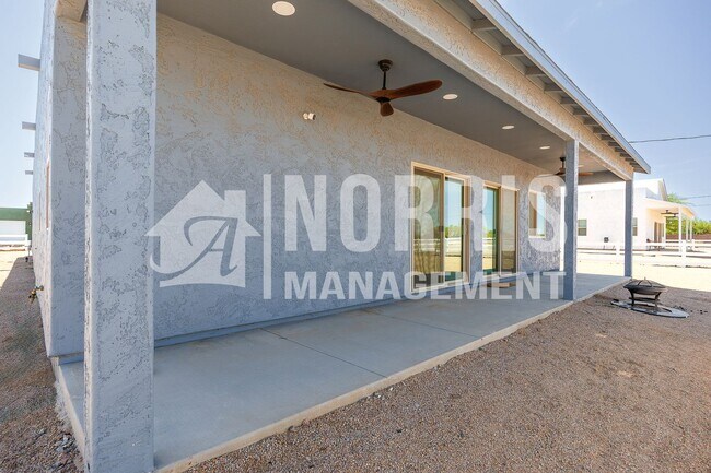 Building Photo - Brand New Home with Beautiful Updates!