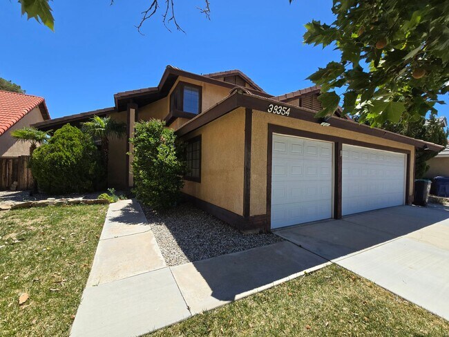 Building Photo - 39354 Longhorn Ct