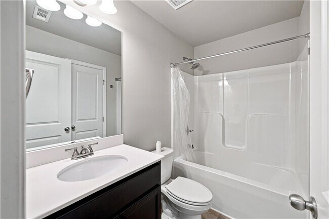 Building Photo - 5149 Fox Den Rd