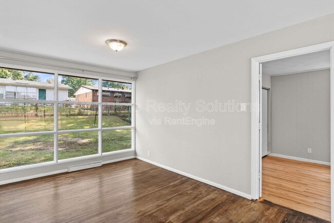 Building Photo - 10344 Viscount Dr