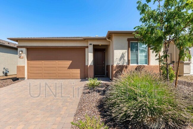 Primary Photo - 1380 Warbler Wy