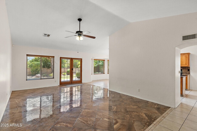 Building Photo - 3561 Covina Rd