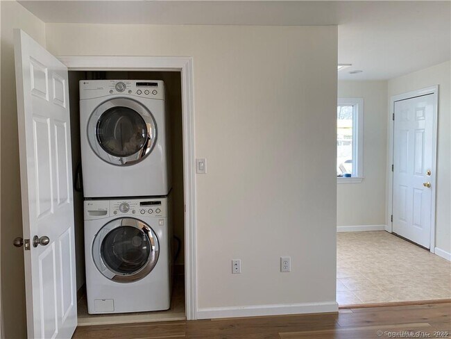 Building Photo - 89 Cortland Cir