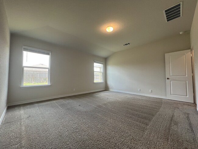 Building Photo - 317 Denison Dm